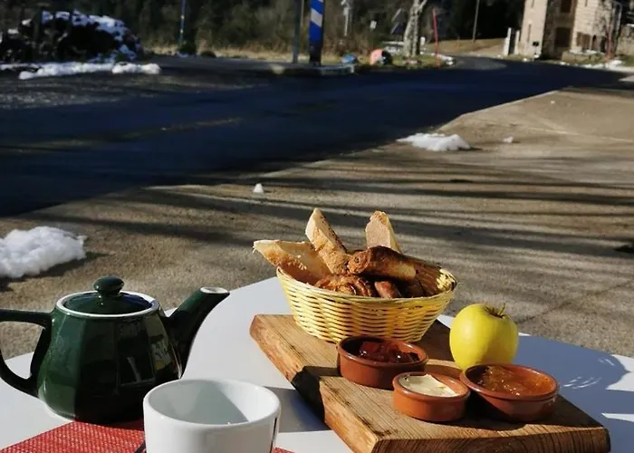 Atelier Du Pont De Hotel Mars (Ardeche)